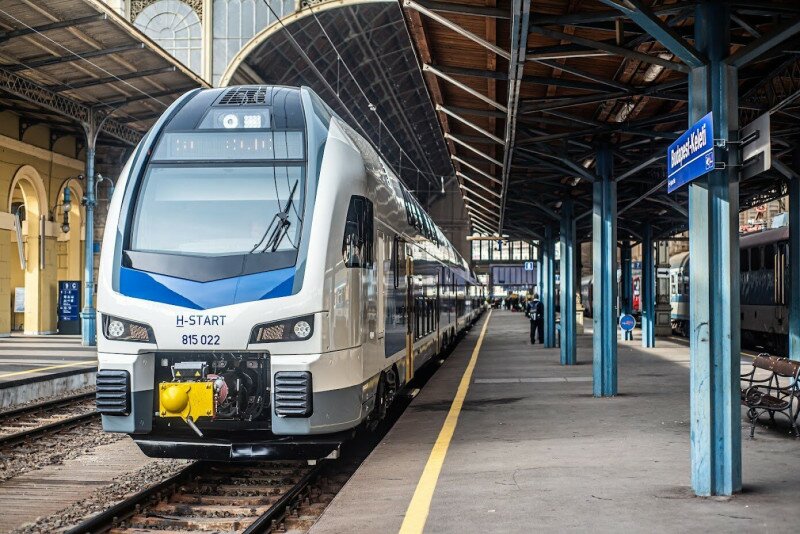 vonat_keleti